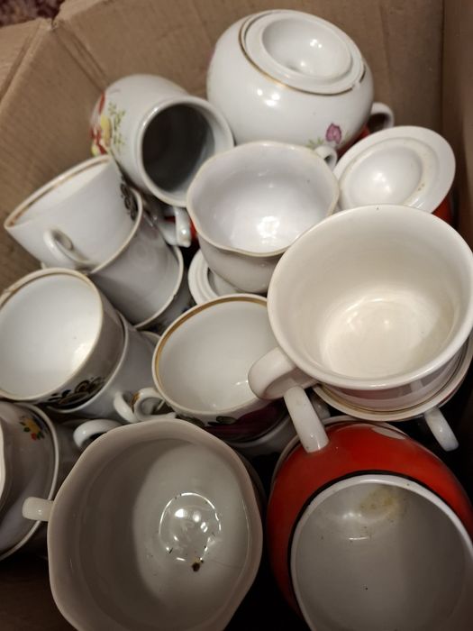 Посуд чашки безкоштовно