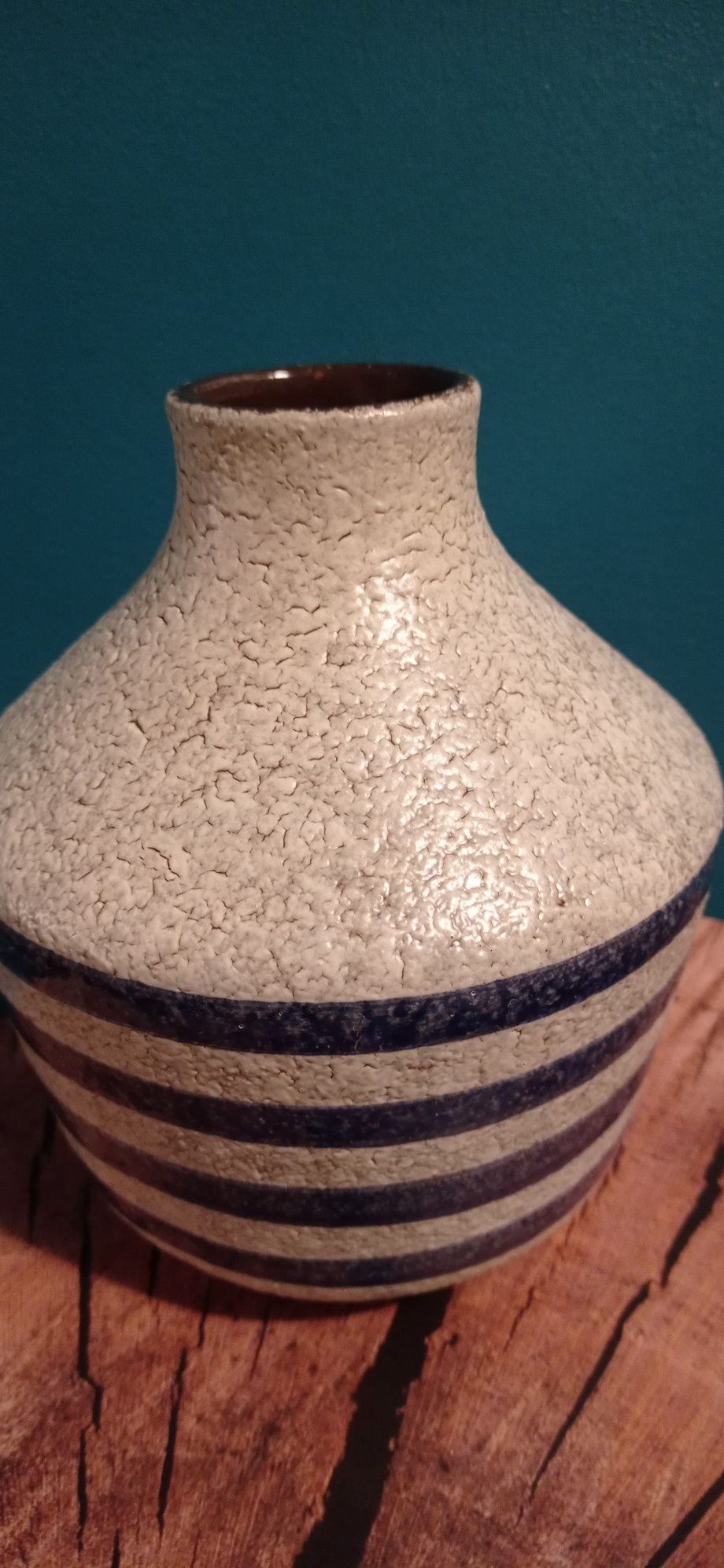DDR wazon ceramiczny w granatowe paseczki sygnowany nr 3044
