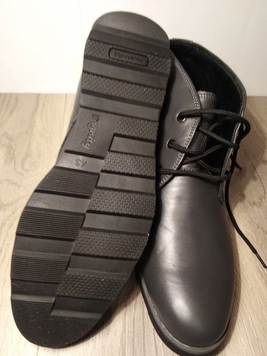 Продам ботинки 42- 43р