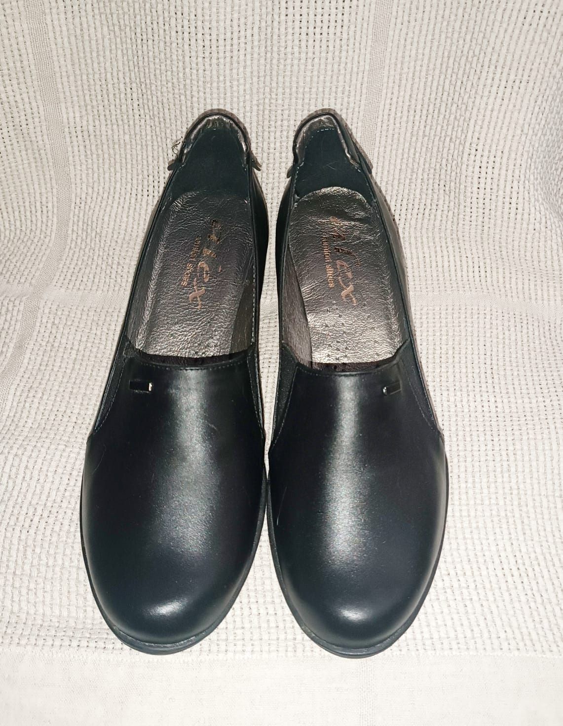 Buty damskie na koturnie 40 / 26