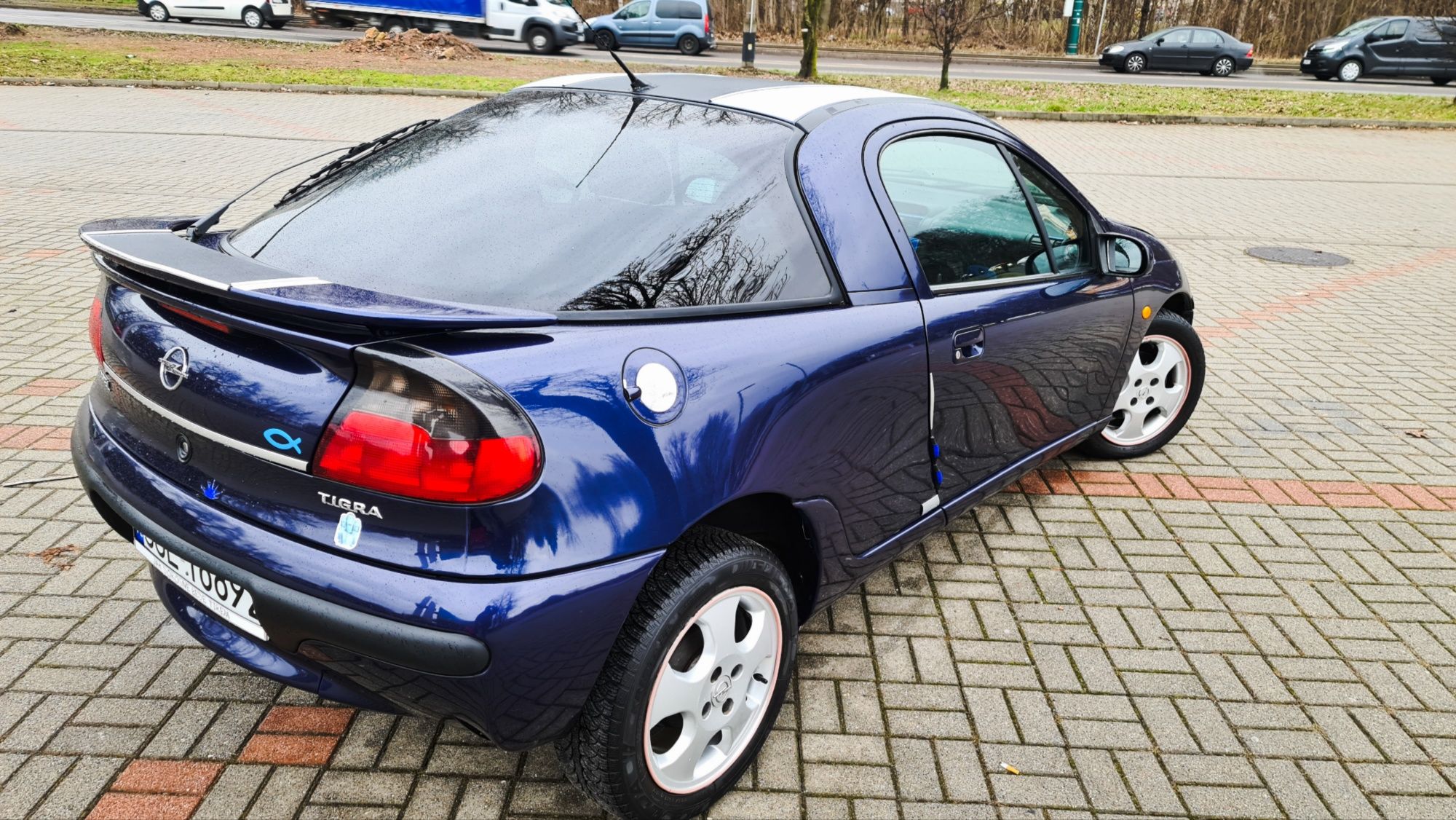 Opel Tigra 1.4 16v 90km 2000r 154 tyś km klimatyzacja ALU zadbane auto