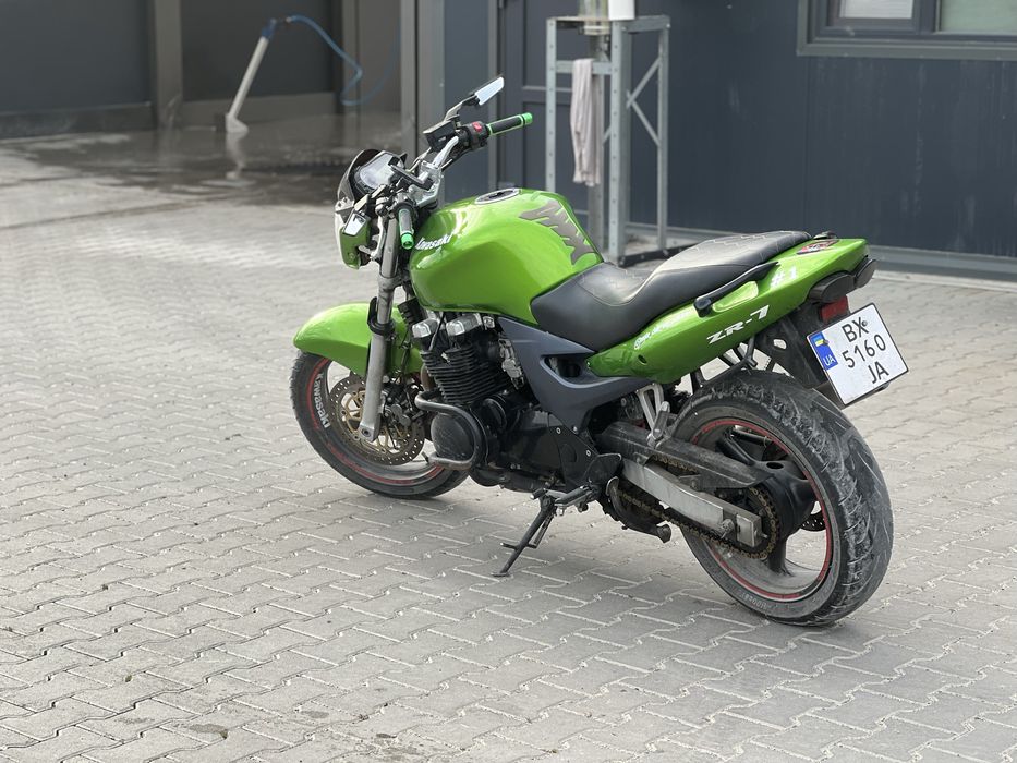 Kawasaki zr7 750 з доками