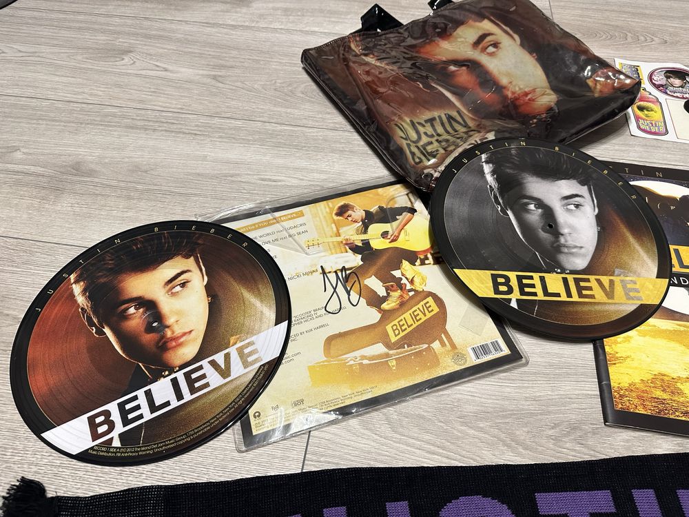 Bardzo unikatowa kolekcja winyli z osobistym autografem Justina Bieber