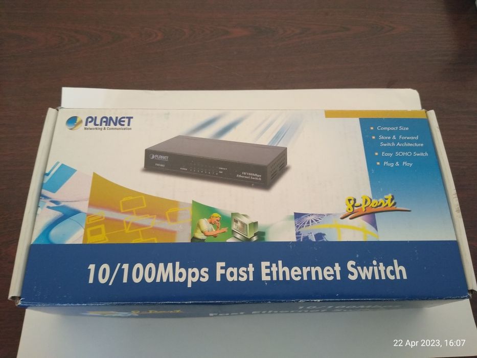 Switch Planet FSD-803 8 portowy 100Mbs