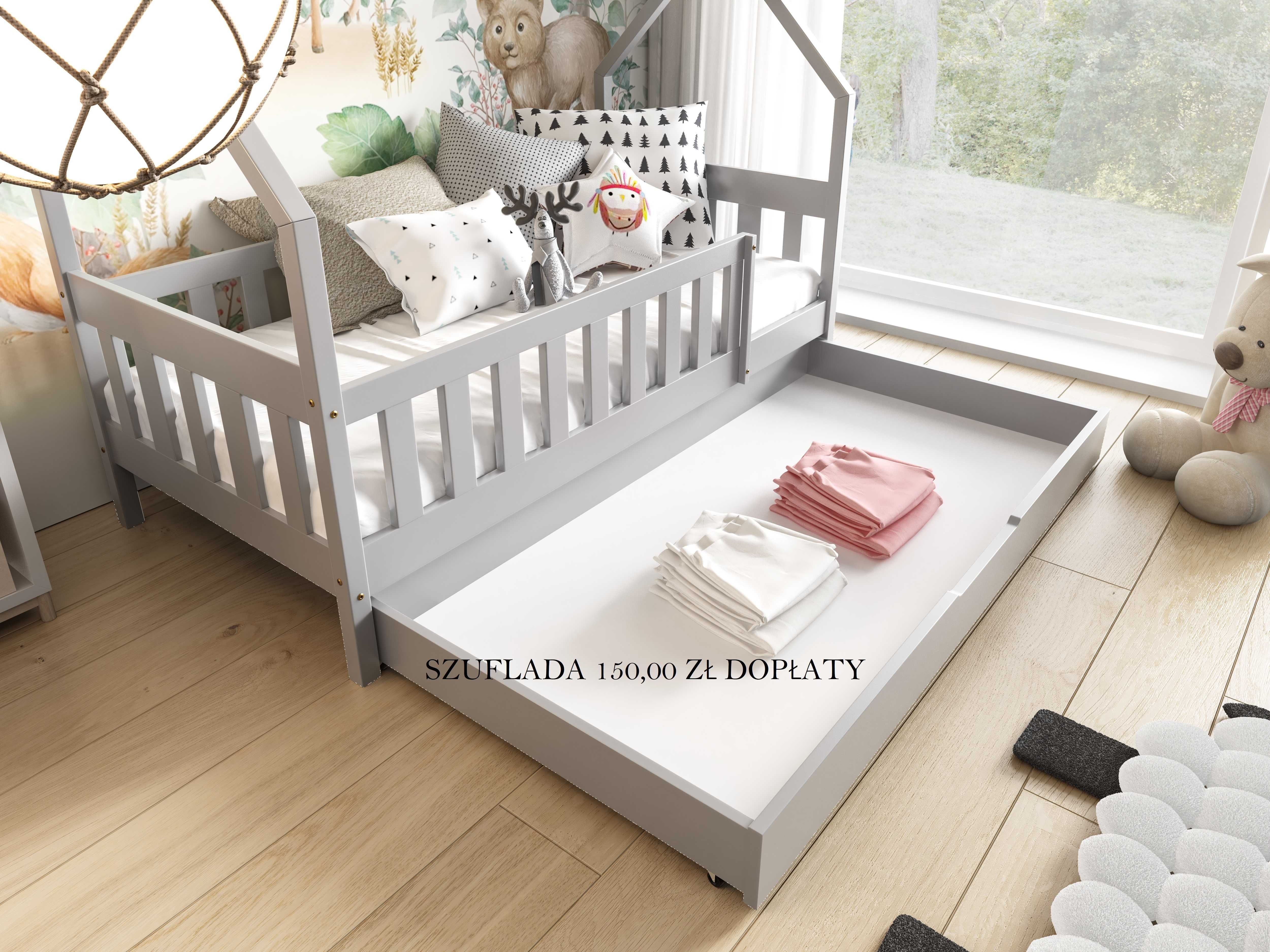 Sosnowe łóżeczko dla dziecka z materacykiem