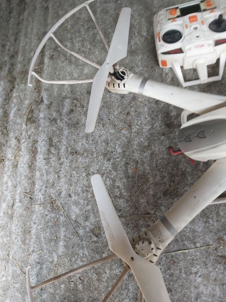Dron MjX R/C dron..