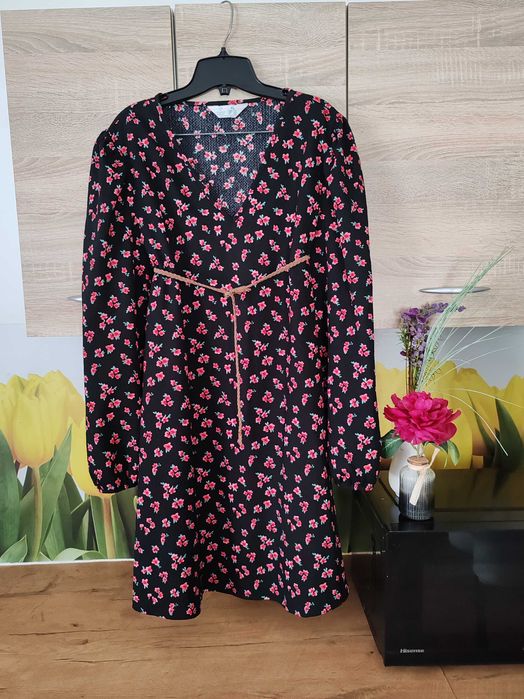 Krótka sukienka Primark rozmiar 46/48 poliester/elastan kwiaty