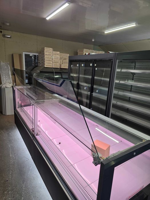 Вітрини UBC  вітрина холодильна Підйомне фронтальне скло викладка 95см