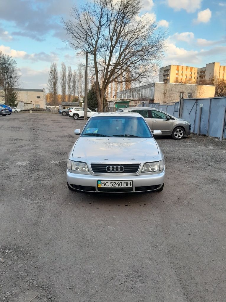 Продам ауді а6с4 1995року