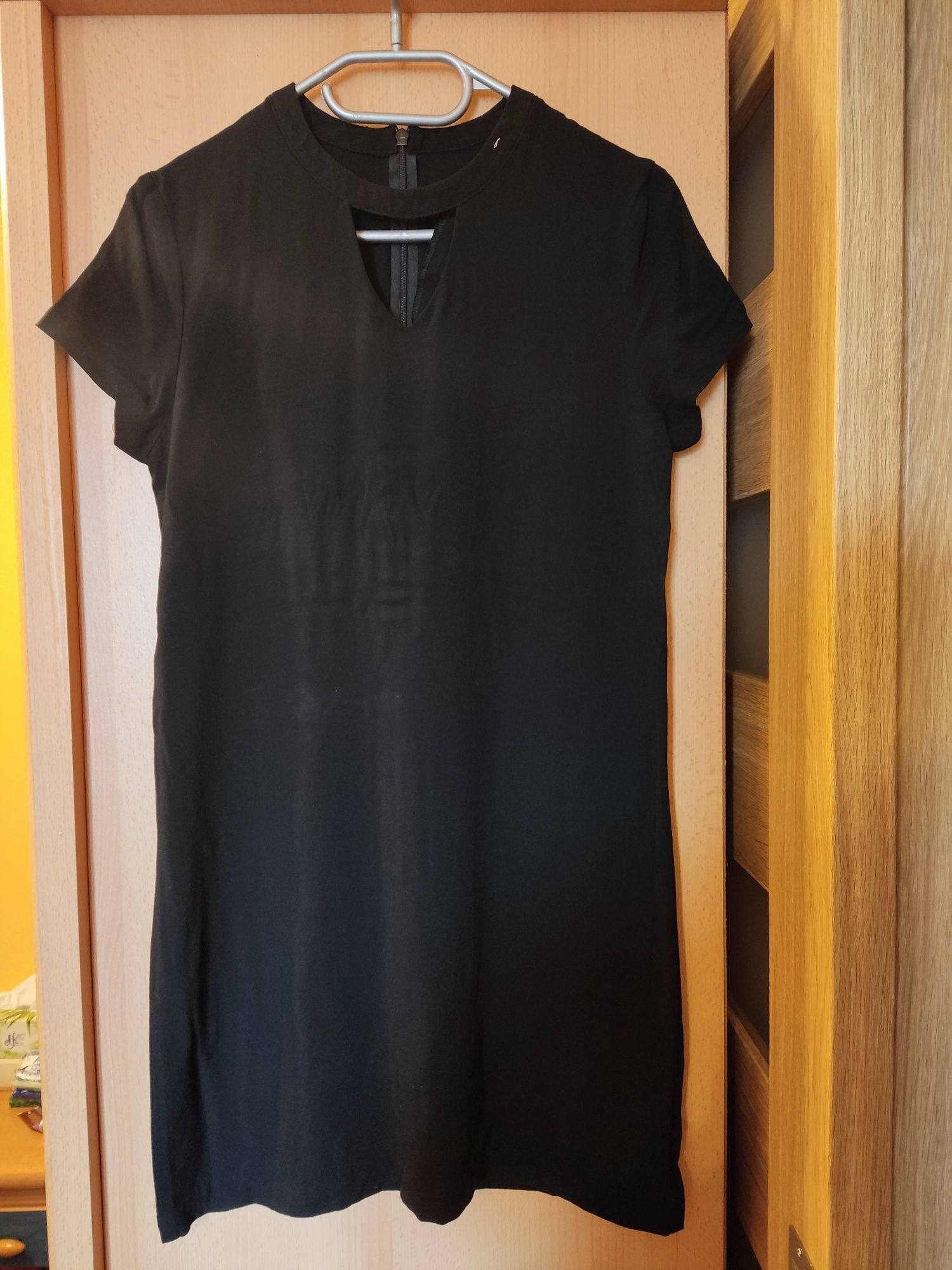 Sukienka – mała czarna