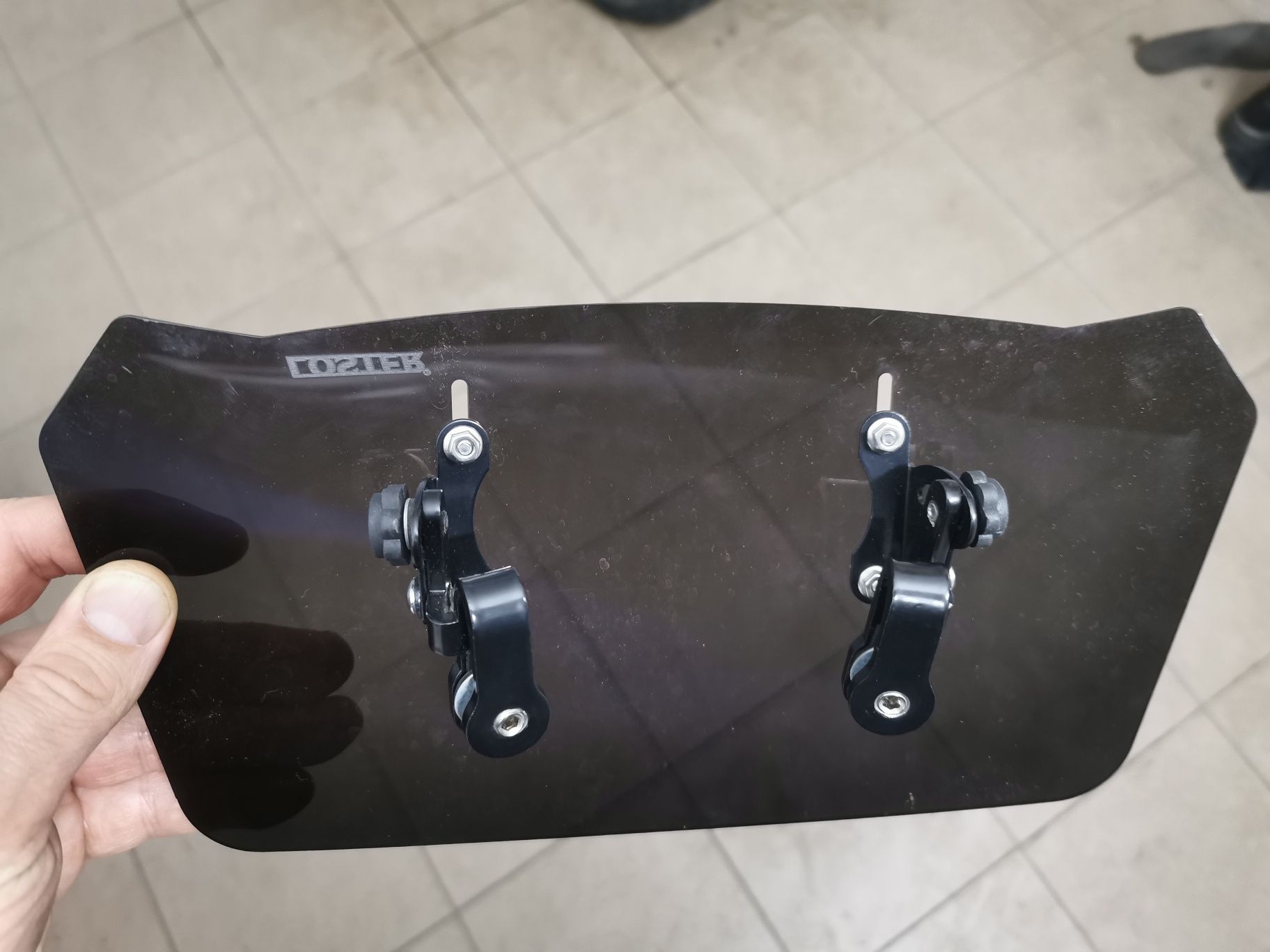 Deflektor motocyklowy LOSTER