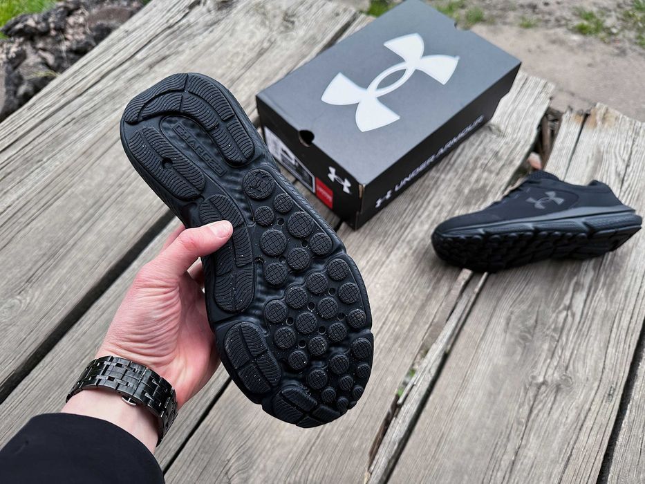 Мужские кроссовки Under Armour Charged Assert 10 3026175-004 черные