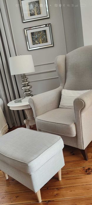 Fotel uszak z podnóżkiem beżowy