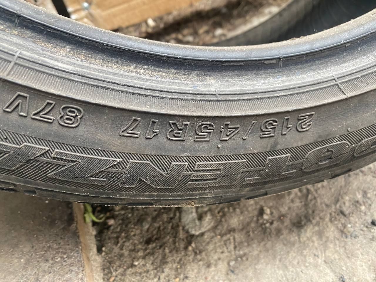 Резина Hankook Winte I Cept iZ 2 (195/65R15 95T) та розпарка 215/45R17