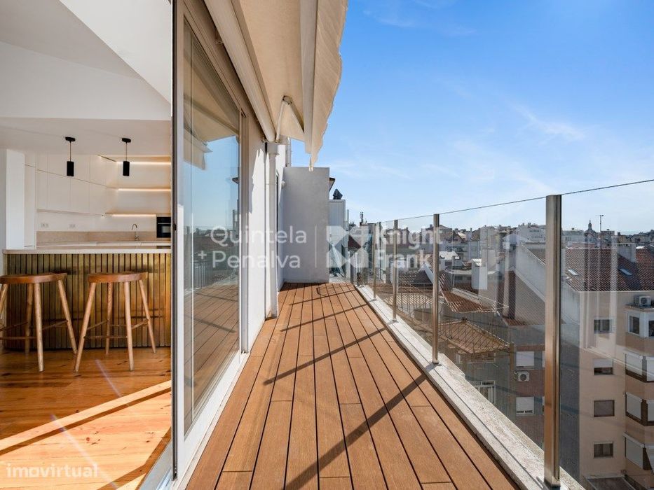 Apartamento T2+1 para arrendar, sem móveis em Campo Ourique