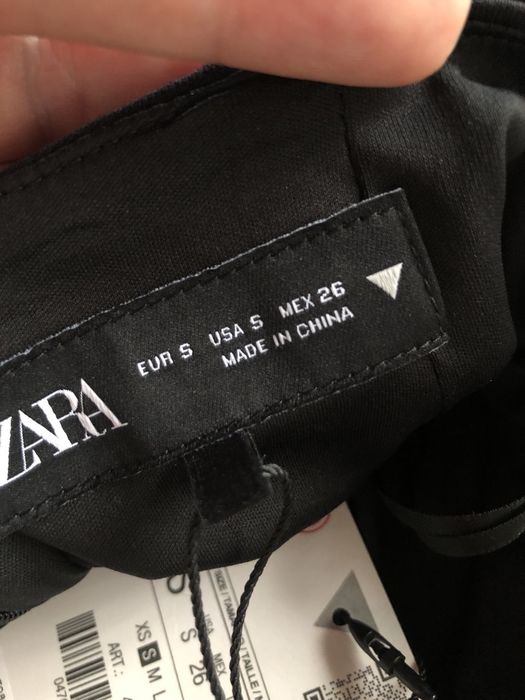 Сукня чорна Zara жіноча S