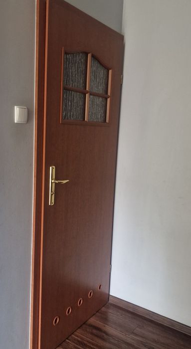 Drzwi łazienkowe 80 i pokojowe 80