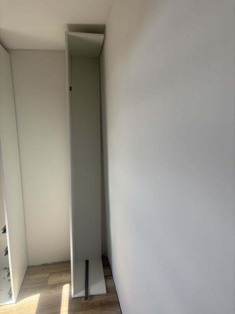 Korpus narożny do szafy GoodHome Atomia.