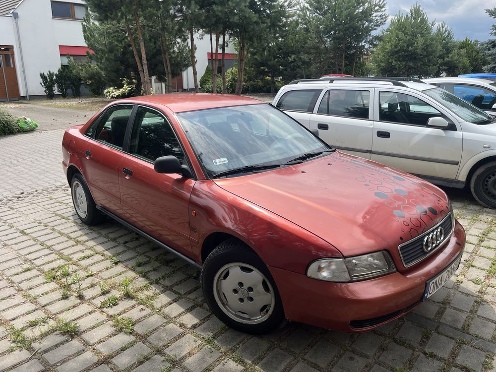 Audi a4 1.6 benzyna/Brak rdzy/ Klima sprawna