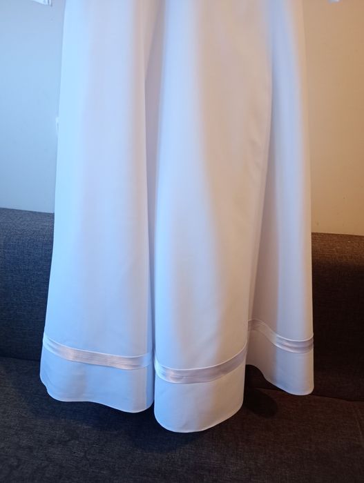Dziewczęca alba sukienka komunijna 140 cm
