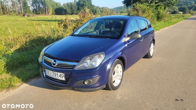 Opel Astra h 1.6 2011