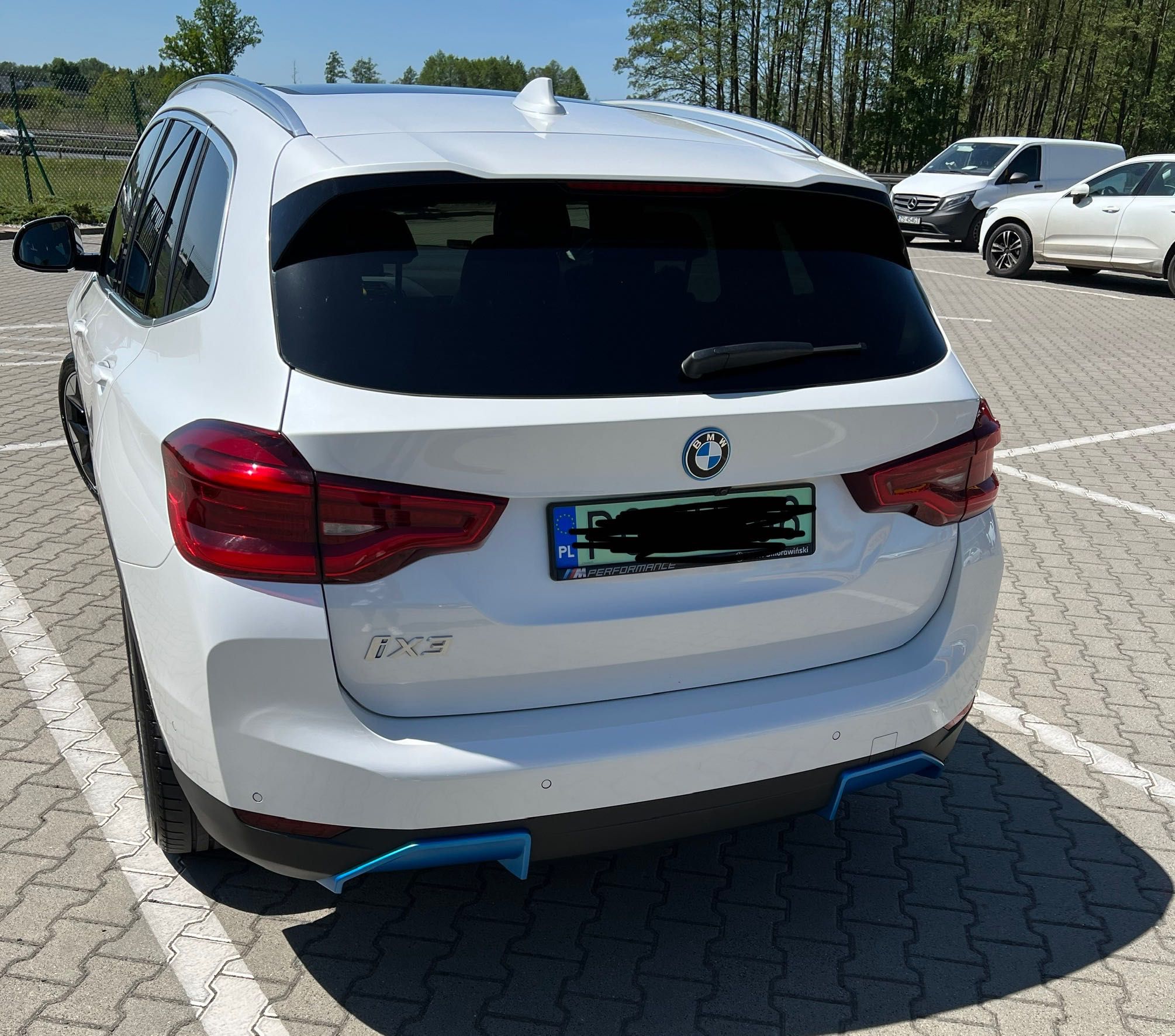 BMW iX3 biały elektryczny cesja leasingu