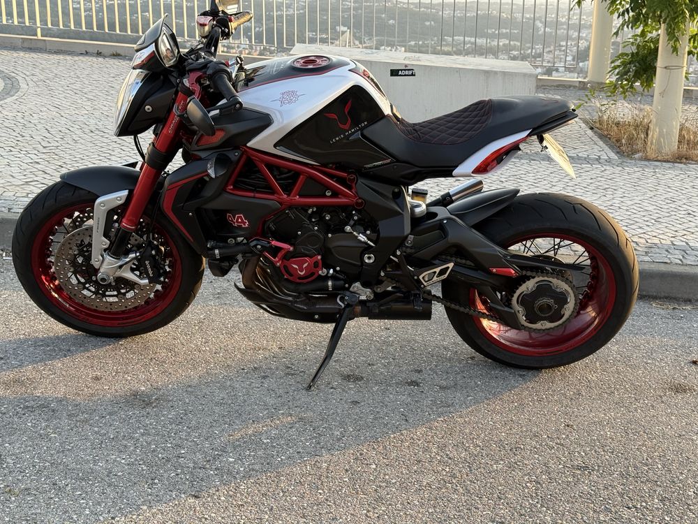 MV Agusta 800 Dragester RR "LH44"  Lewis Hamilton
