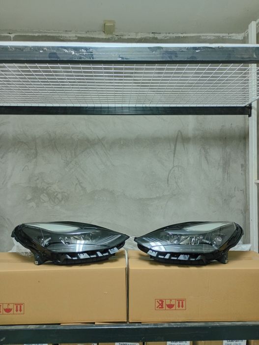 Tesla Model Y / 3 фара