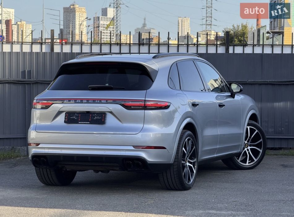 Porsche Cayenne 2020
