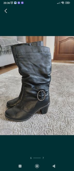 Чоботи жіночі шкіряні