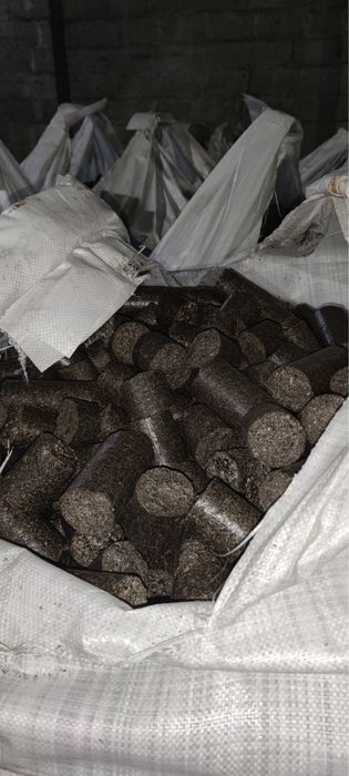 Брикет соняшниковий, брикет з лушпиння, брикети з чистого соняшника