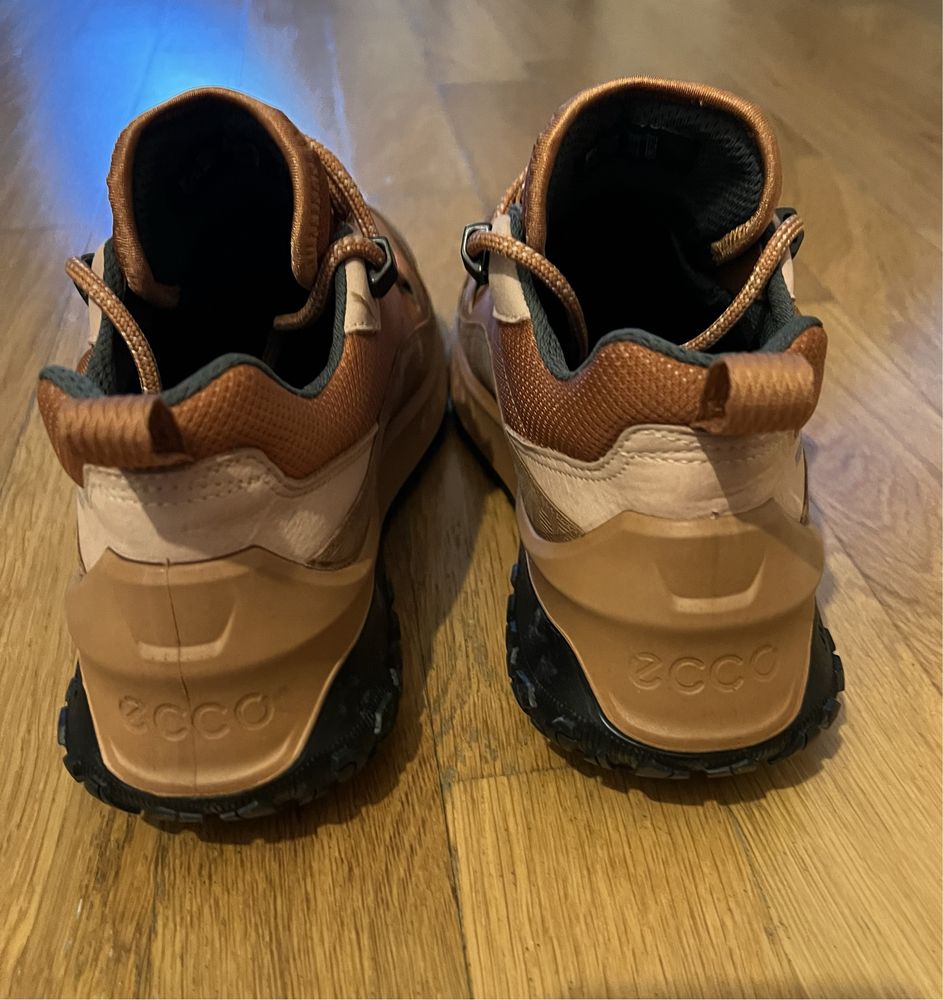 Ecco r. 39 bieżnik michelin