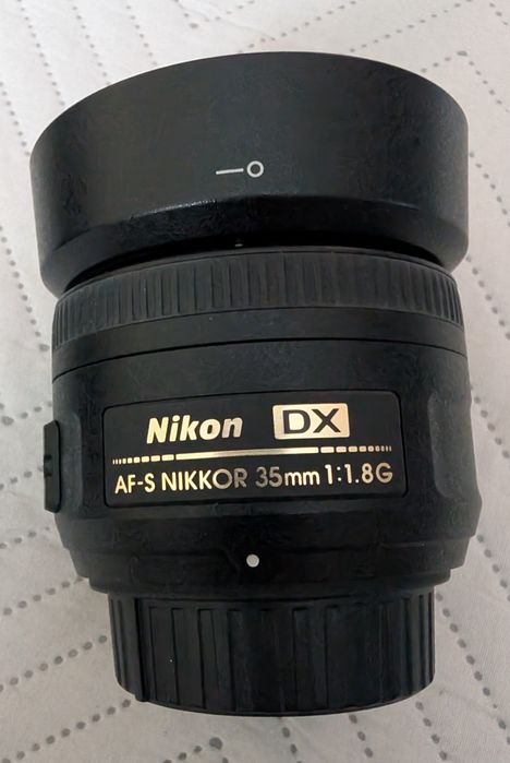 NIKON D7000+NIKOR 18-105 + NIKOR 35mn+NISSIN i40+ Gratisy