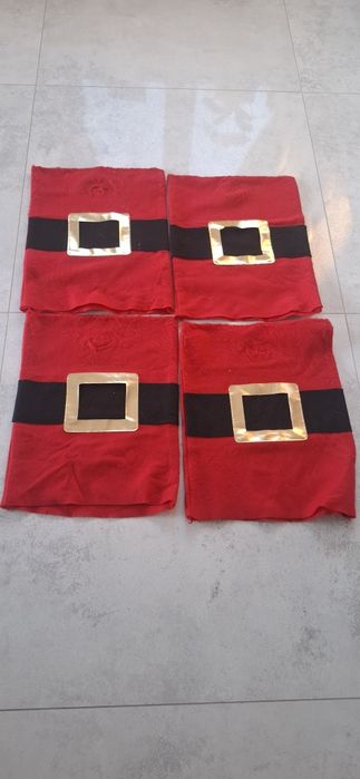 Świąteczne pokrowce na krzesła