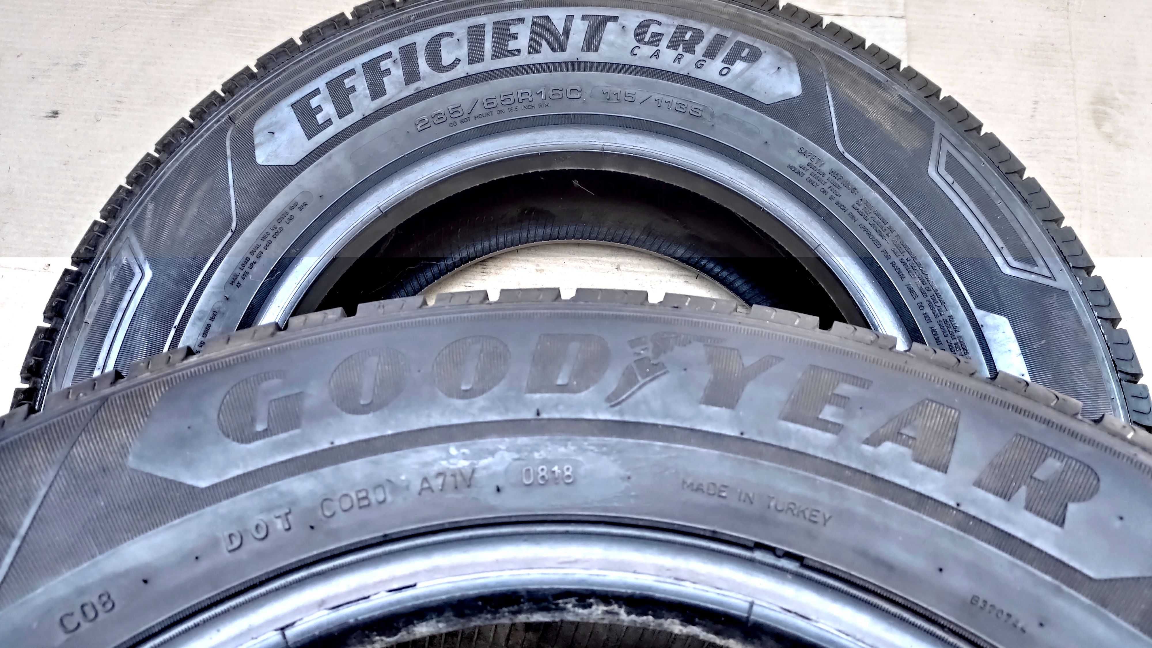 Шини  235/65R16C. Goodyear Efficient Grip.  9,5-10мм . с