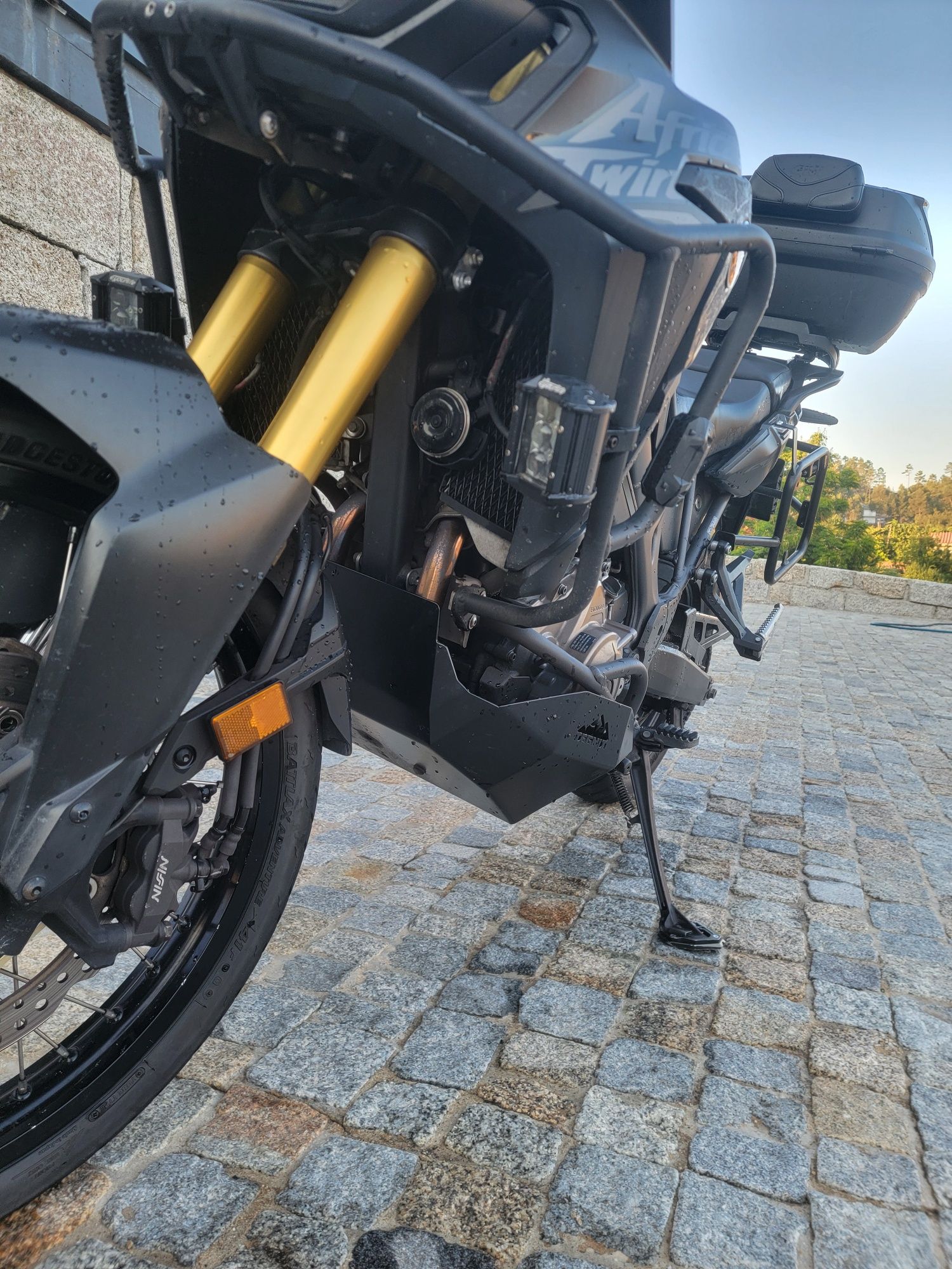 Africa twin full extras