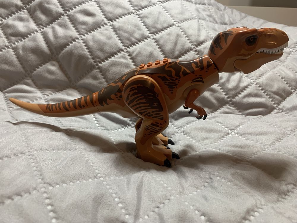 Lego dinozaur T-rex04