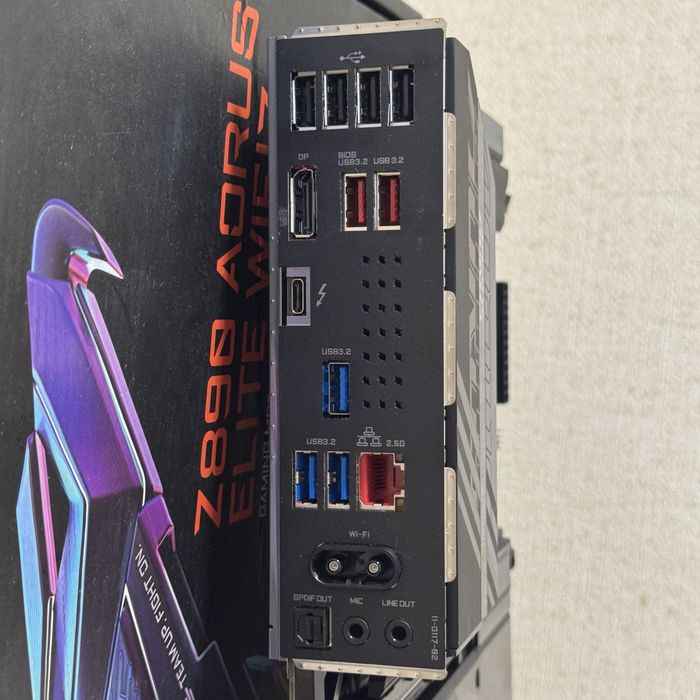 Топ комплект Z890 Aorus, Core Ultra 7 265K материнська плата, процесор