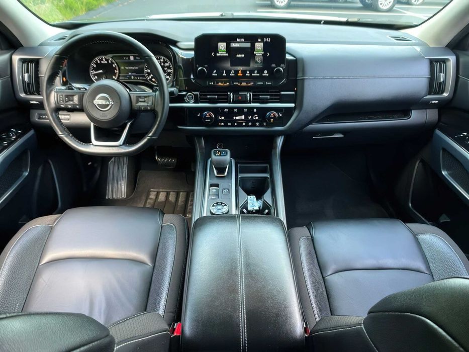 Nissan Pathfinder      2022