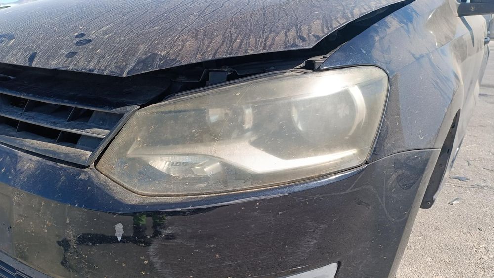 FAROL ESQUERDO VOLKSWAGEN POLO V 6R1