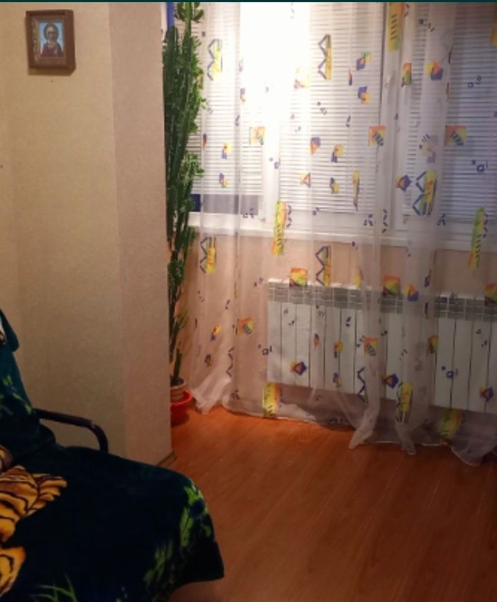 Продам трехкомнатную квартиру  на Бабурке!.