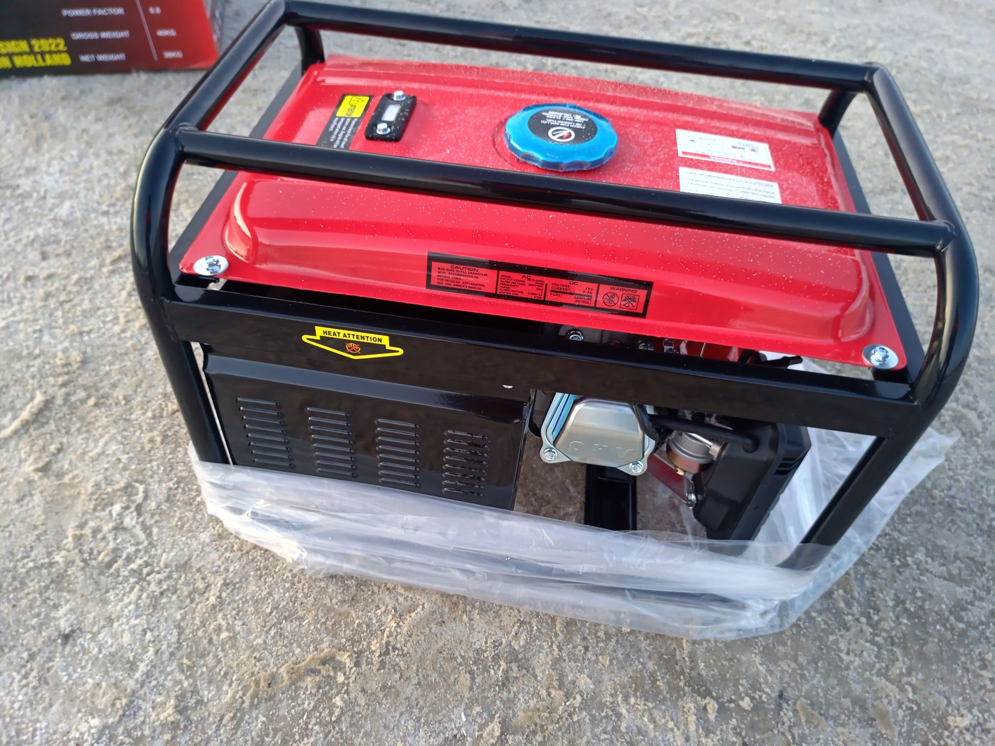 Nowy agregat prądotwórczy AVR 3x230v 1x400v