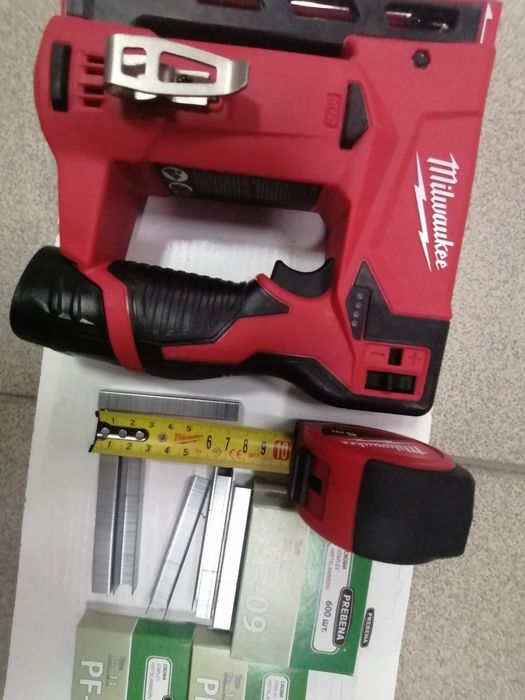 Скоби  10,6мм(Т50) для молоткових,акумуляторних степлерів Milwaukee