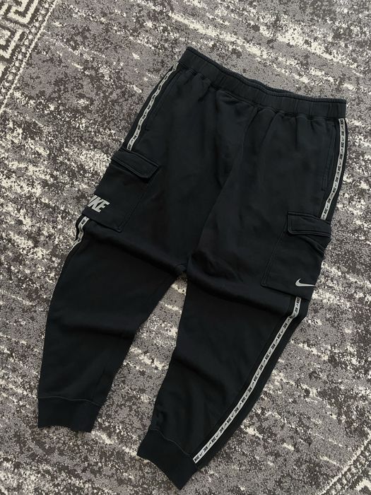 Штани Nike на лампасах Л-Хл розмір чорного кольору