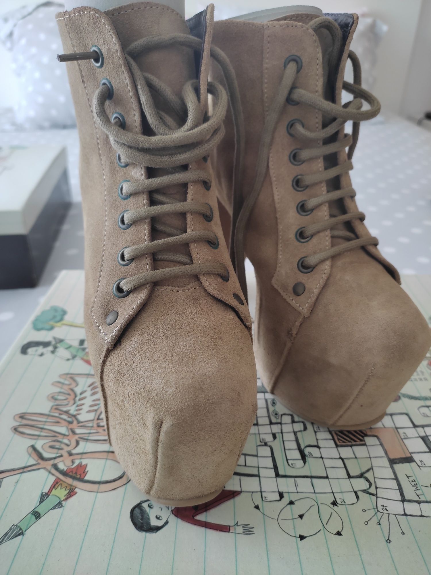 Botins Jeffrey Campbell Lita