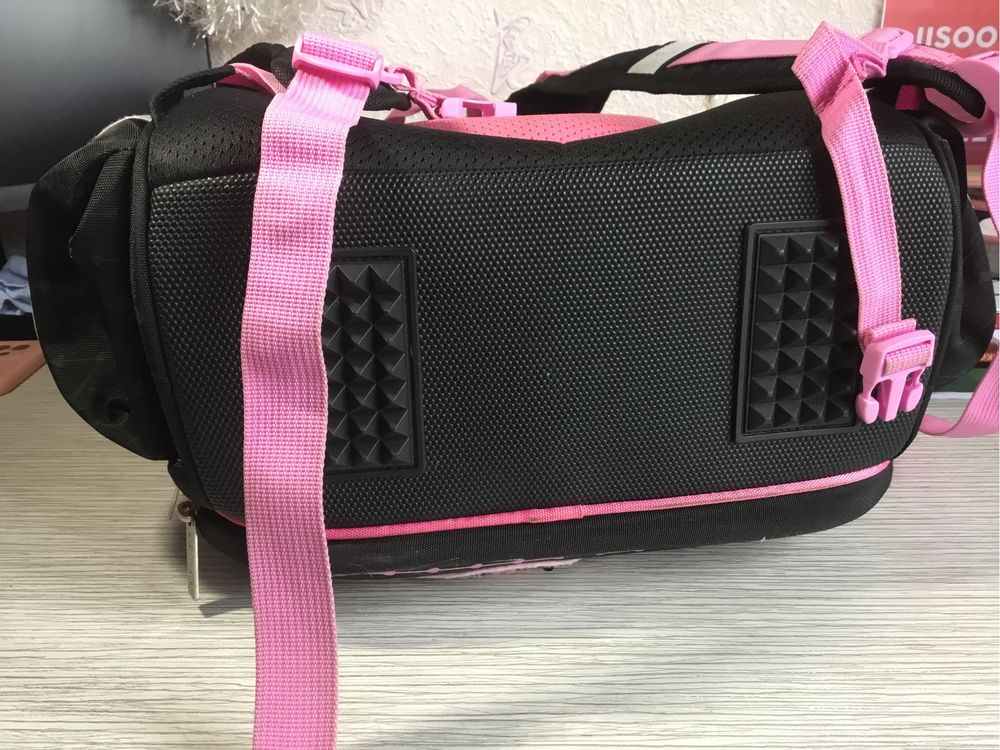 Рюкзак шкільний каркасний чорно рожевий CLASS
