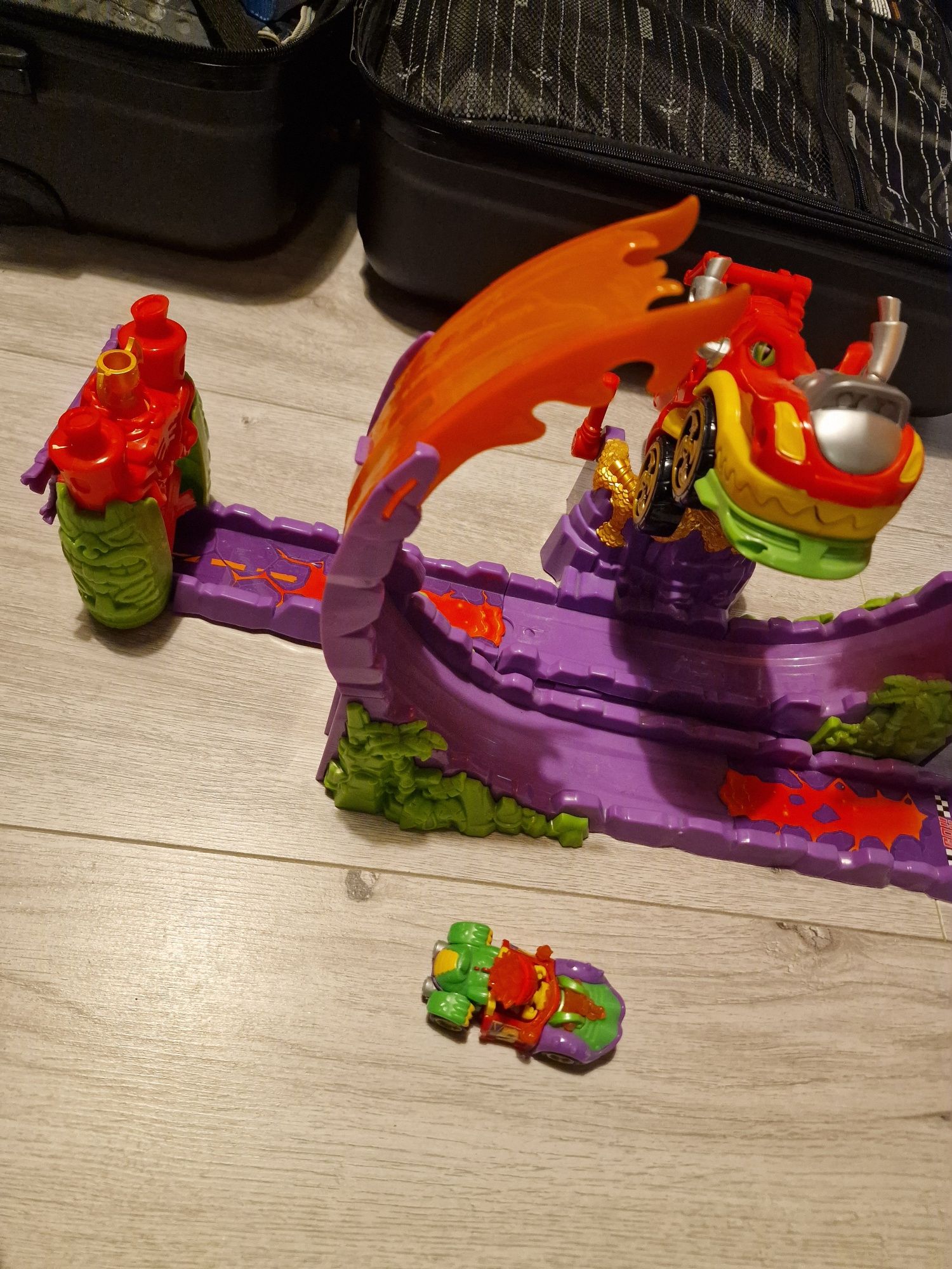 T-RACERS Dragon LOOP smocza pętla
