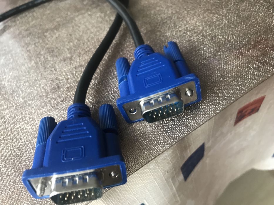 Kabel zasilający i vga  do monitora, laptopa