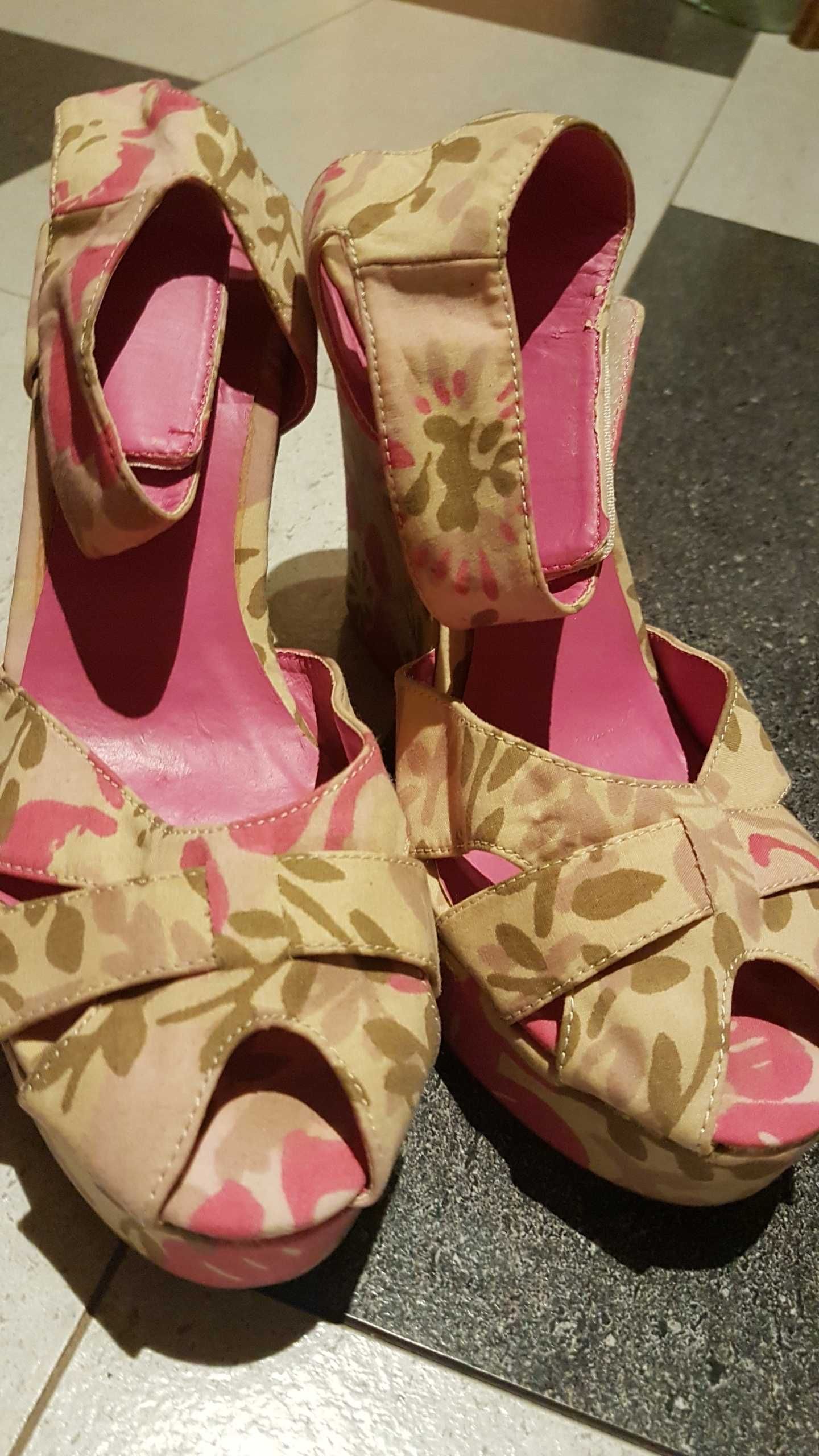 buty wiosna lato 38 czółenka ładne koturny