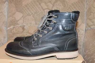Шкіряні черевики з системою Gore -Tex Ecco